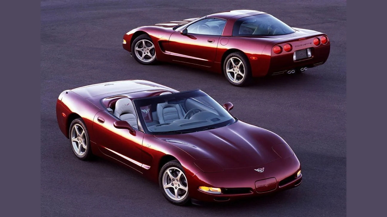 Corvette Generations/C5/C5 2003 Purple  2.webp